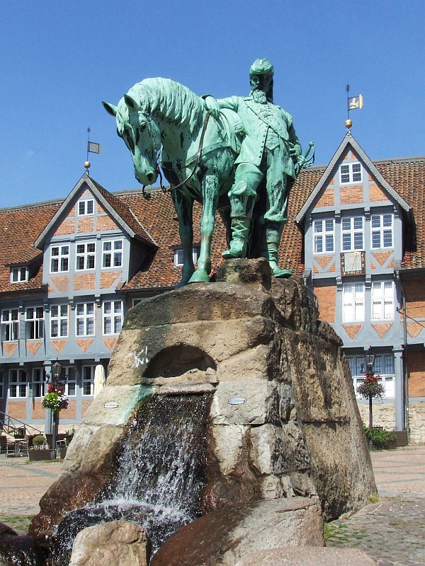 Reiterstandbild am Stadtmarkt in Wolfenb&uuml;ttel