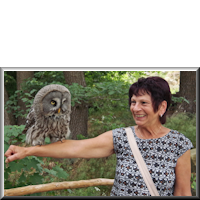 Brigitte mit Eule "Moritz" auf Burg Regenstein